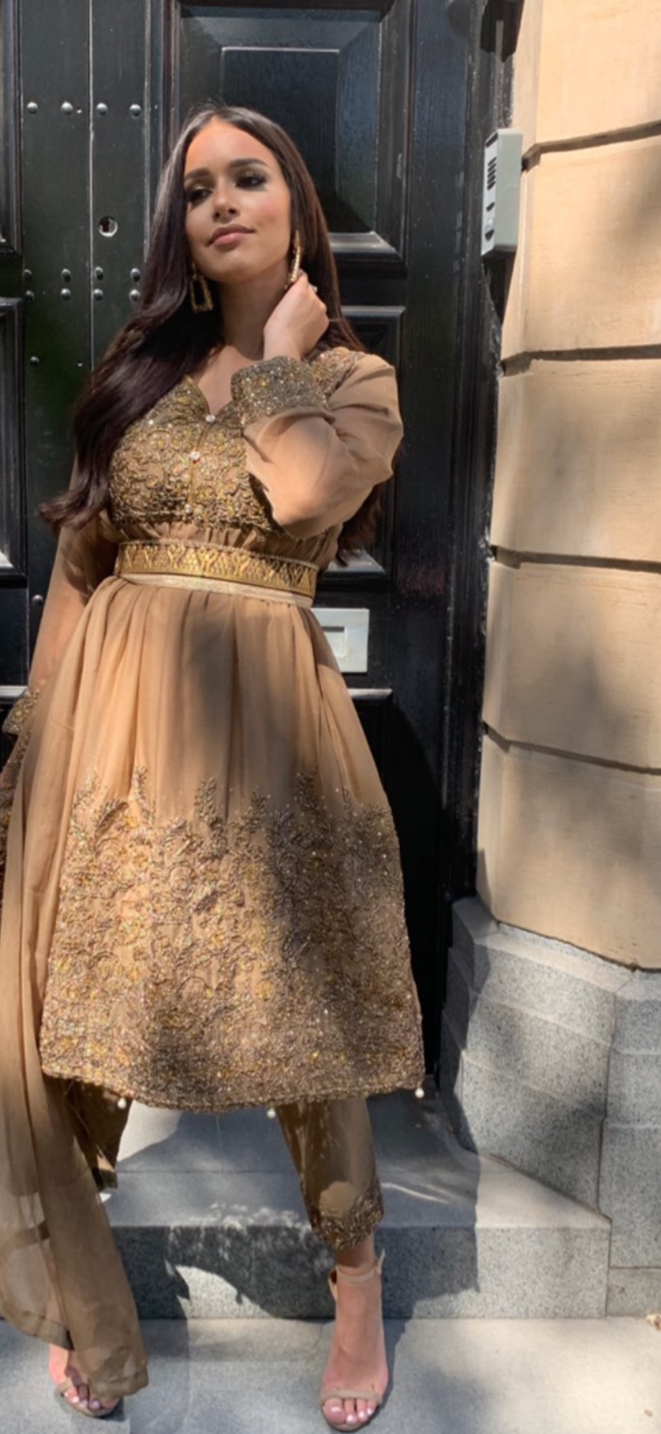 ELEYA gold bronze style