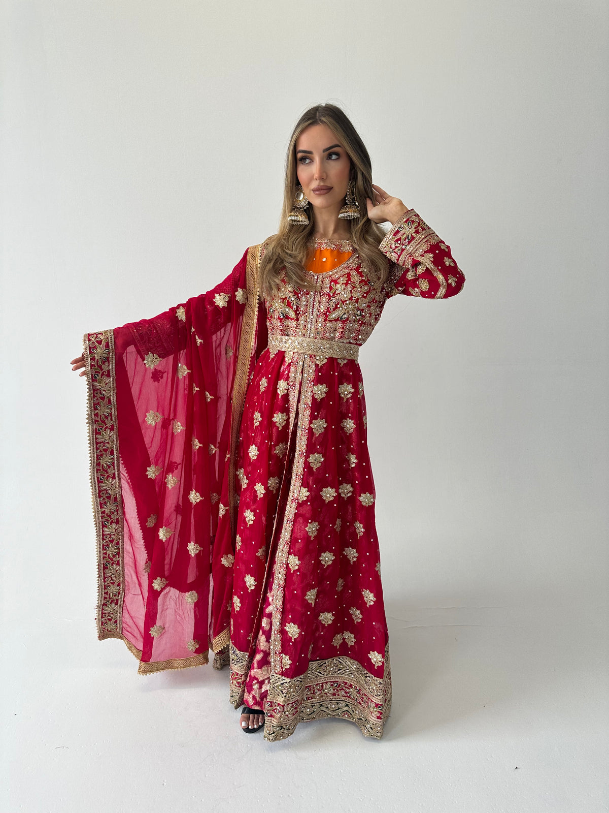 LIRA magenta pink and gold outfit