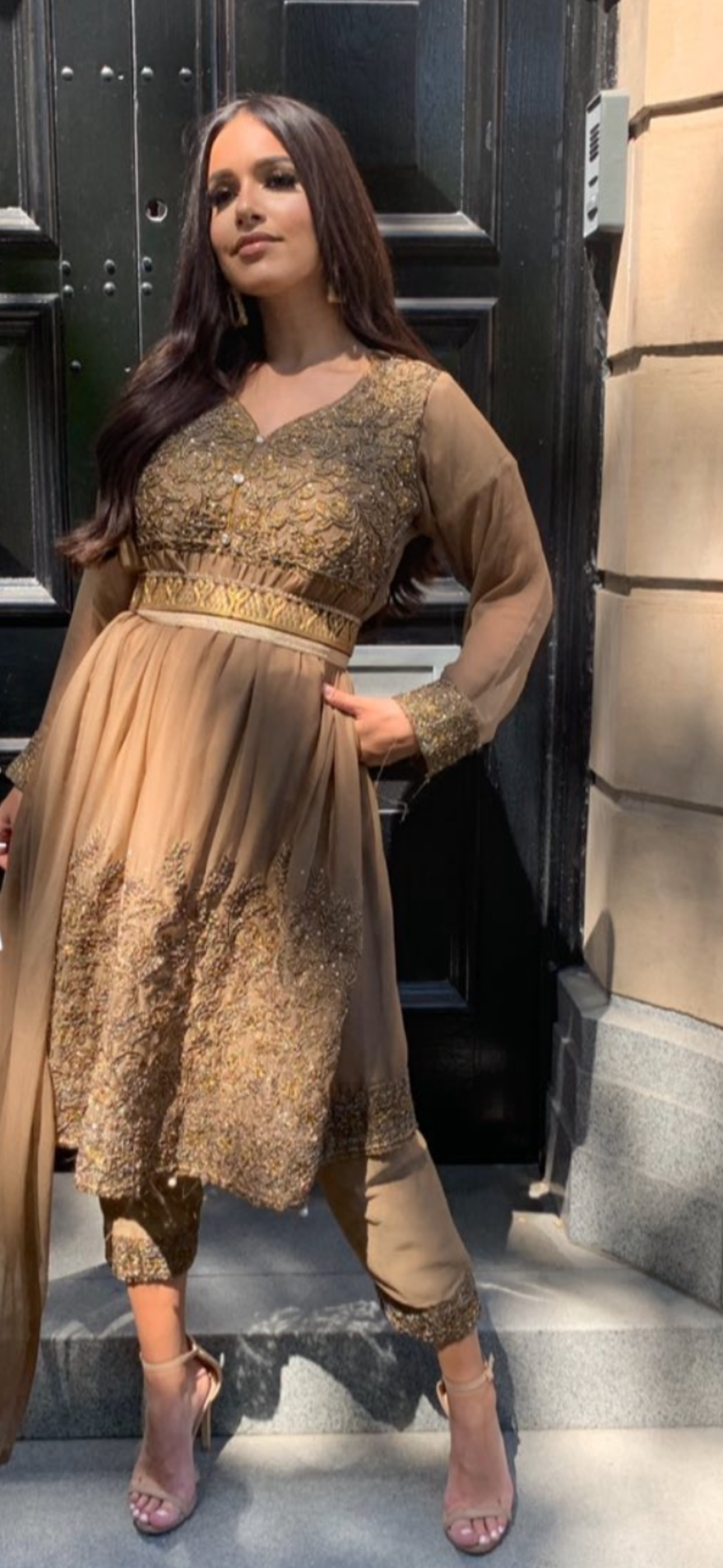 ELEYA gold bronze style