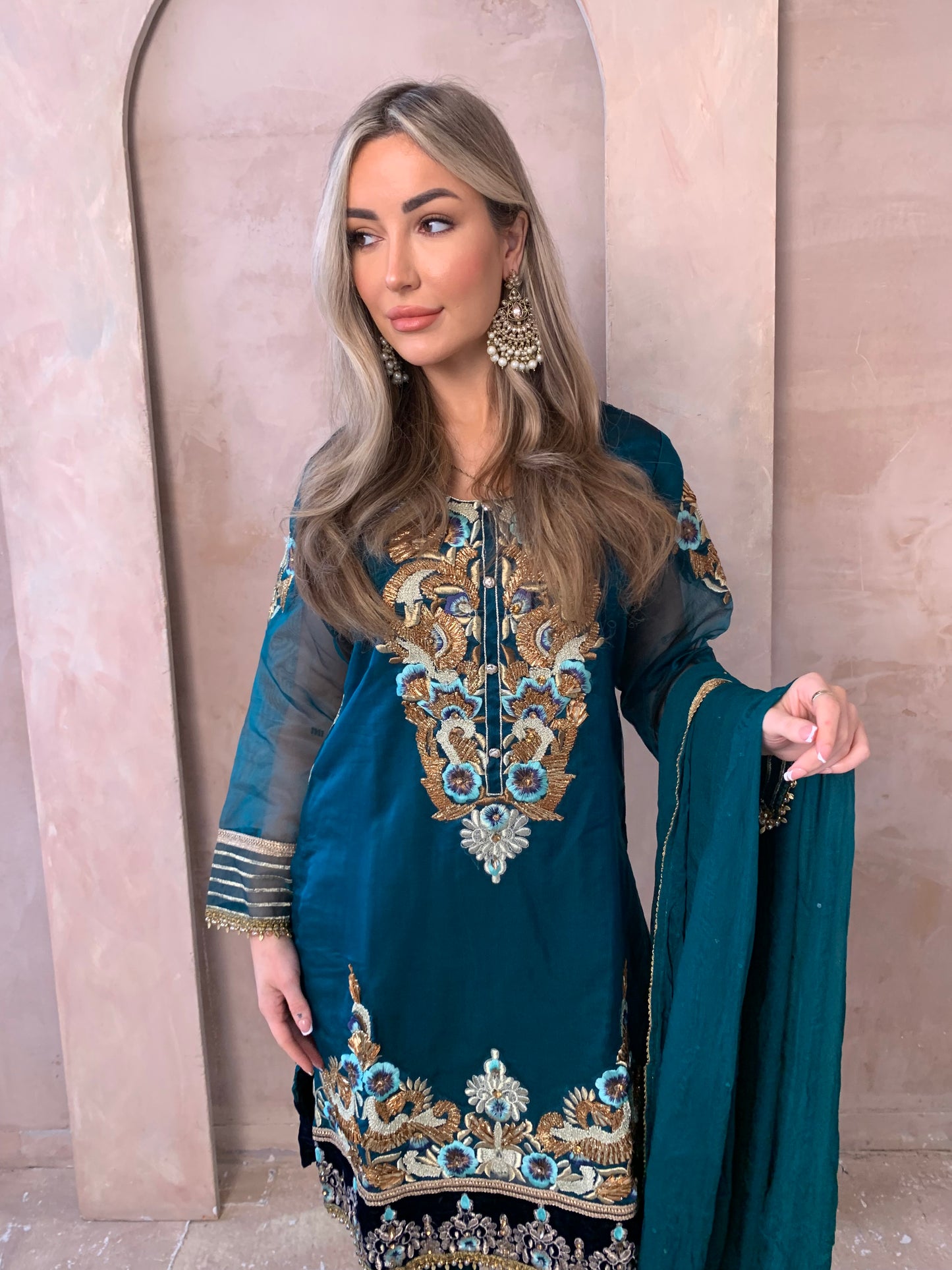 REHANA teal outfit
