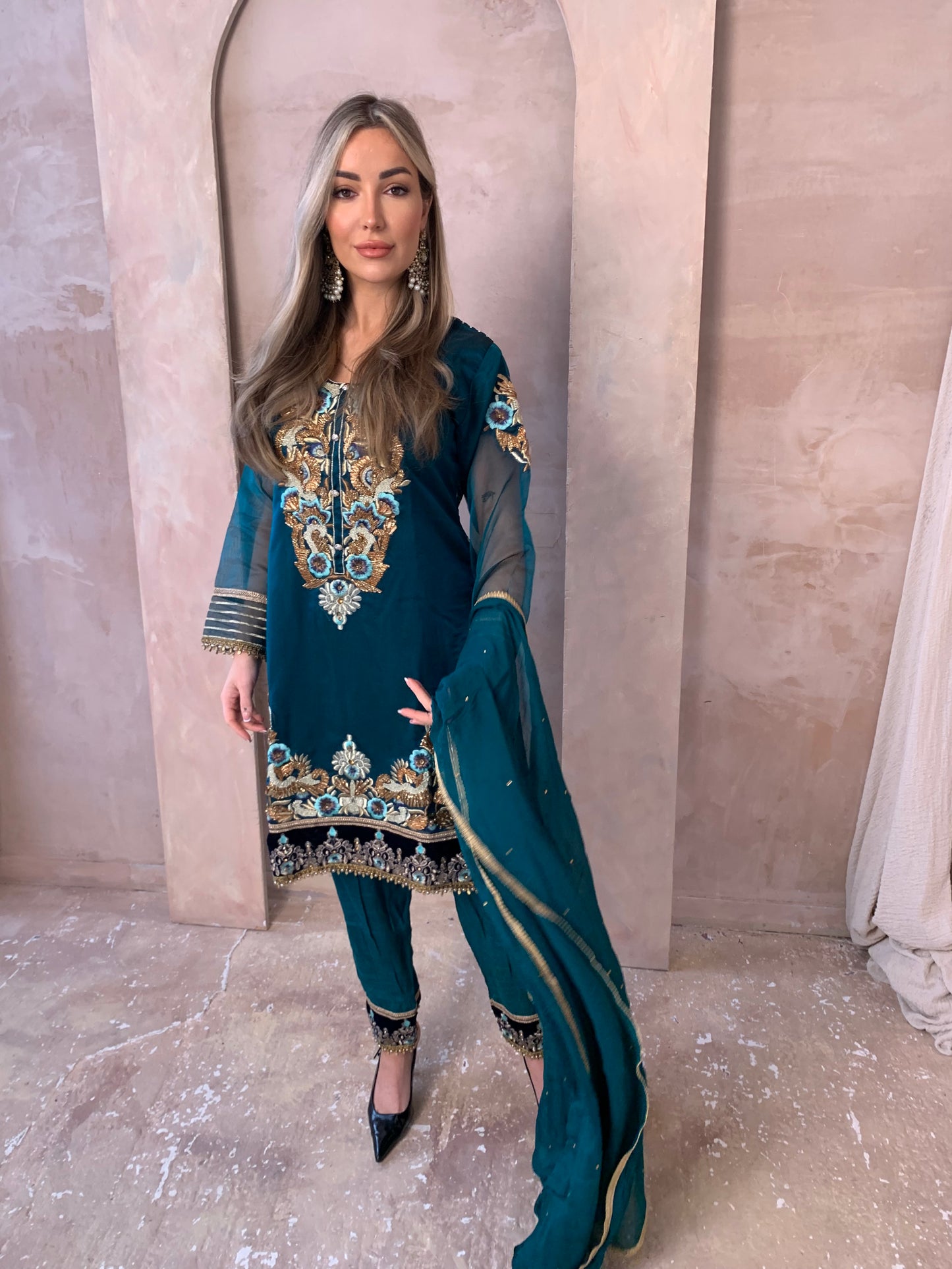 REHANA teal outfit