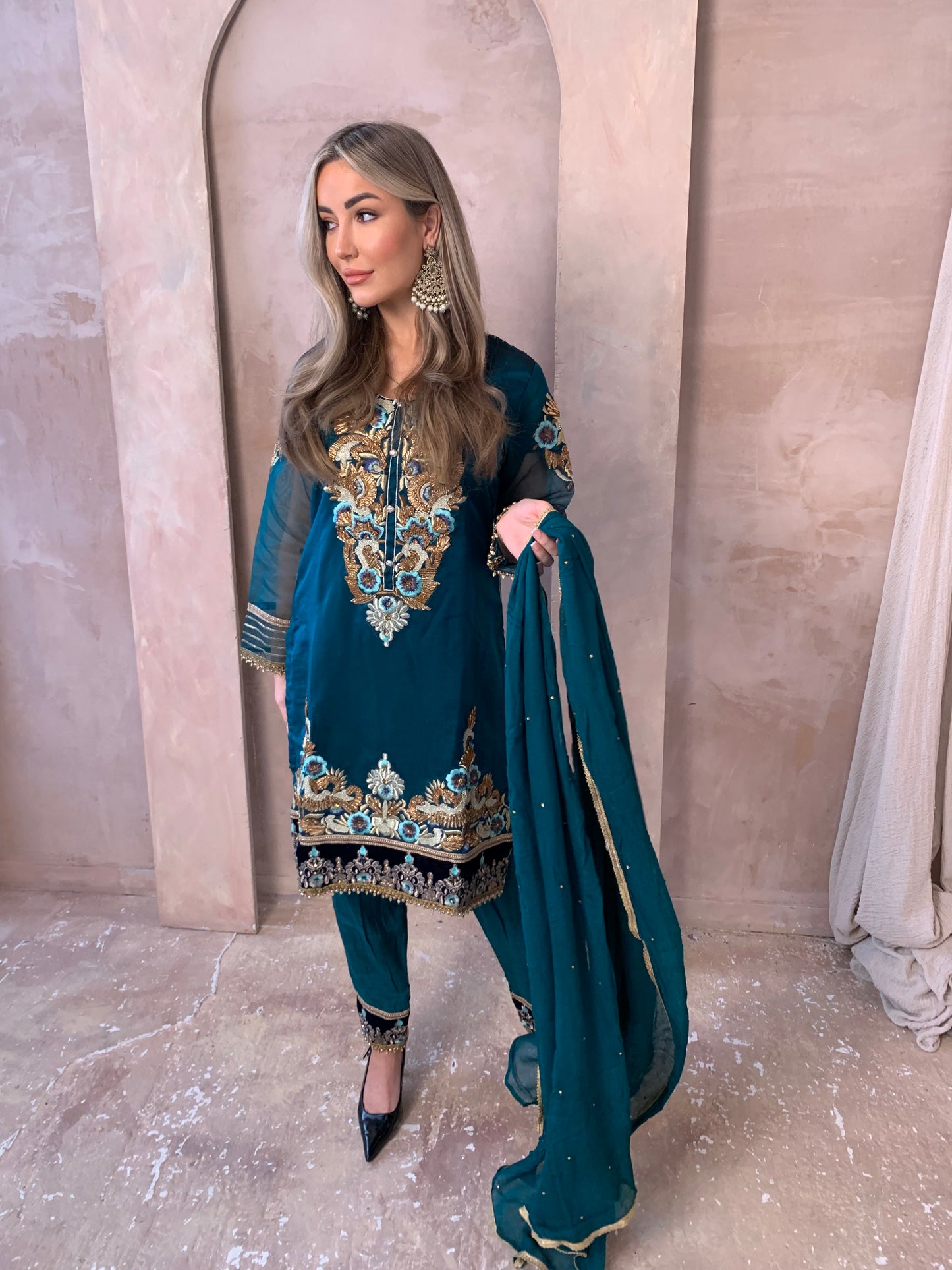 REHANA teal outfit
