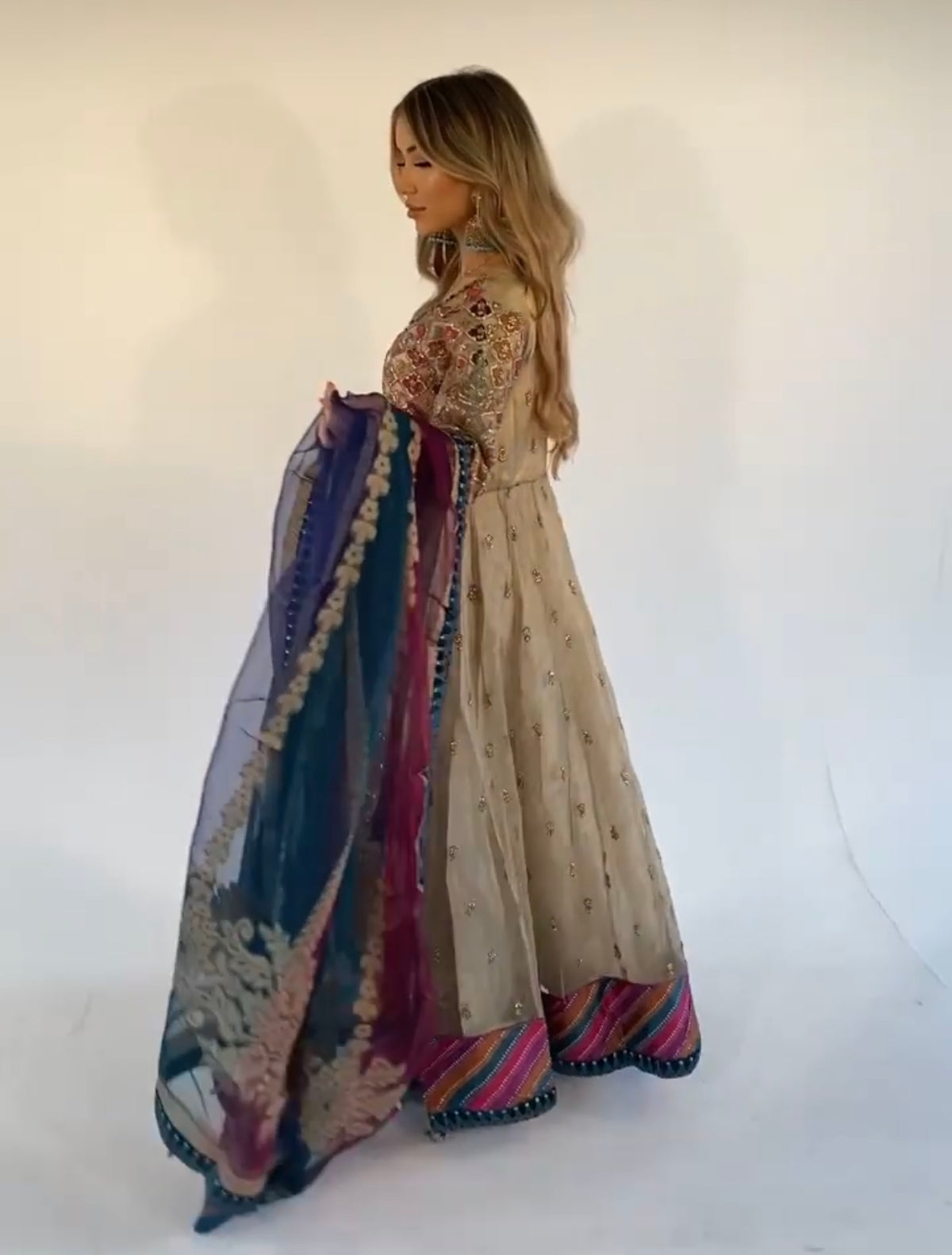 ZENAB beige outfit