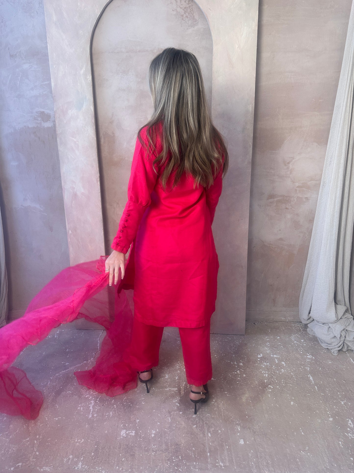 LEALA hot pink outfit
