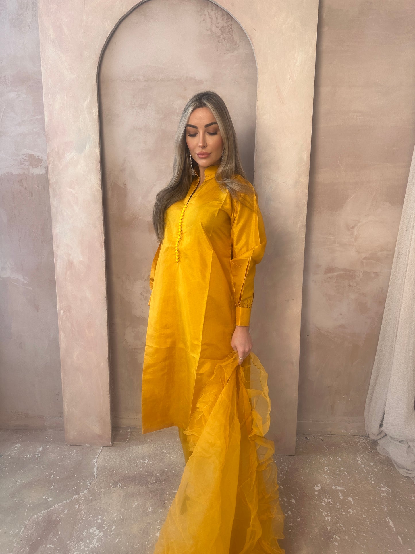 NIDA mustard outfit